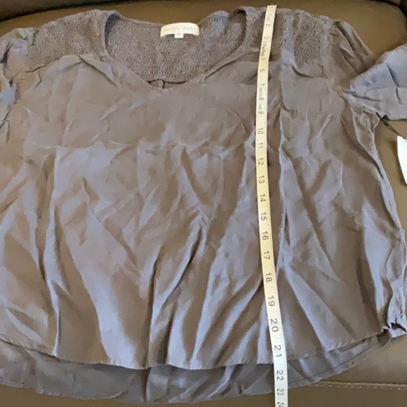 Bella Dahl Smocked Top dark grey - Picture 6 of 7